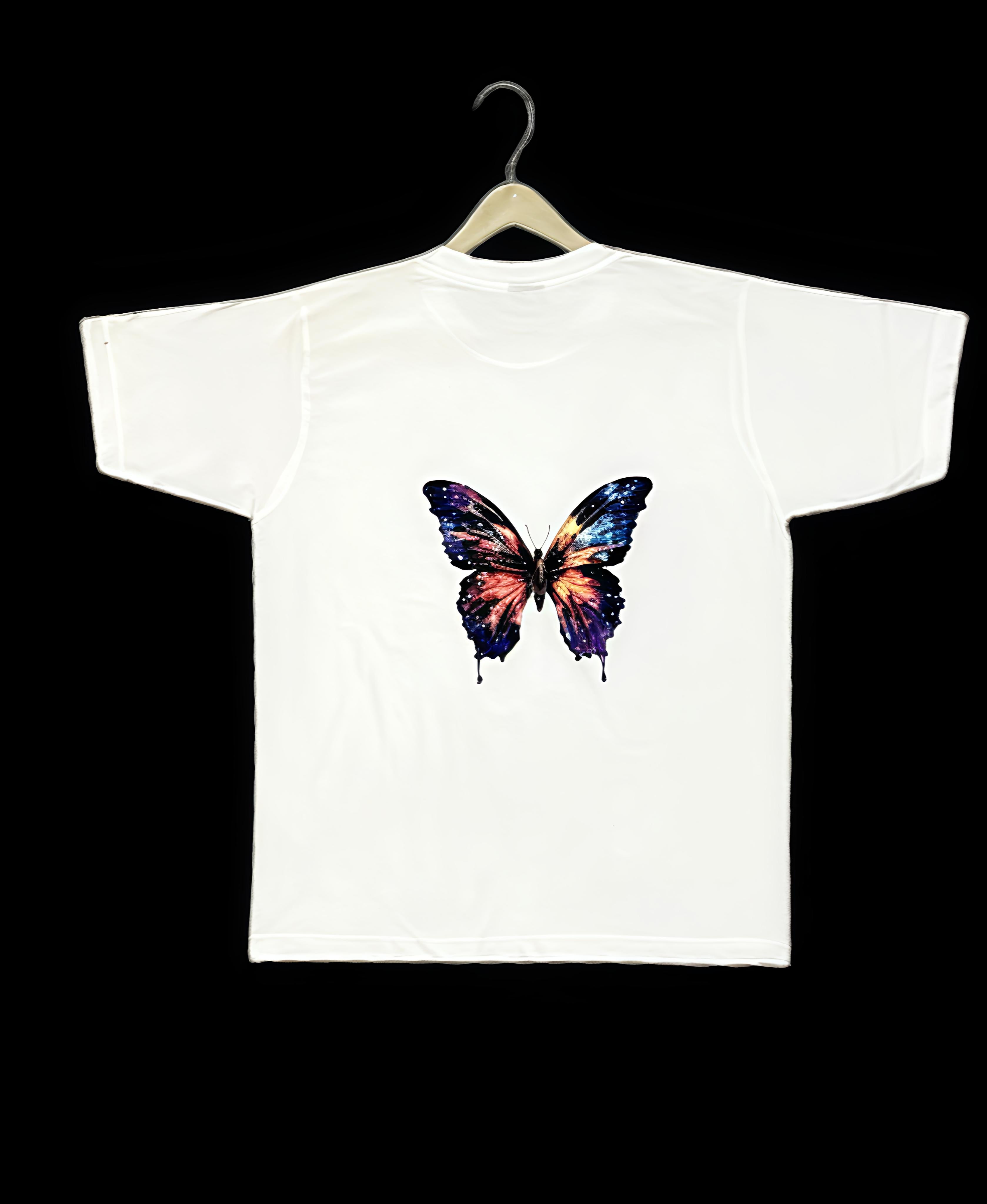 MEN AND WOMEN ATTRACTIVE DESIGN TSHIRTS